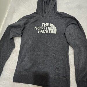North Face Women's Hoodie Size Small